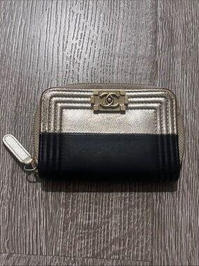 Chanel Boy Chanel Two-Tone Zipped Coin Purse Card Wallet GHW 21-Series